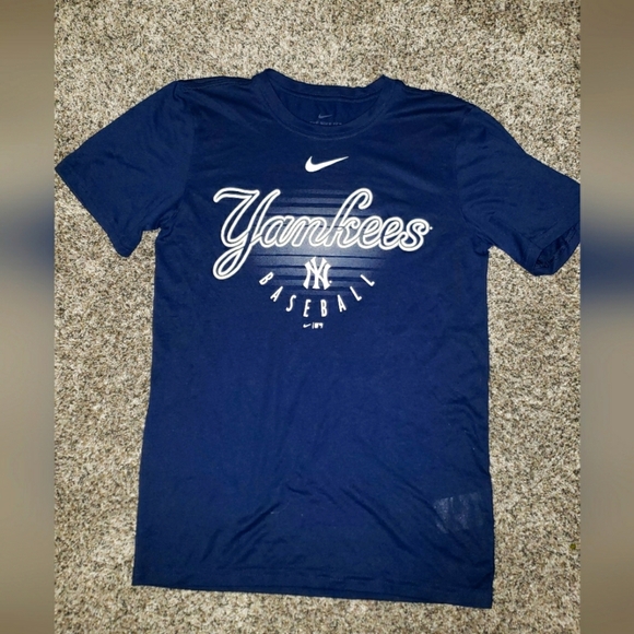 Nike Dri-fit| NWOT| NY Yankees Baseball T-Shirt - Picture 1 of 5
